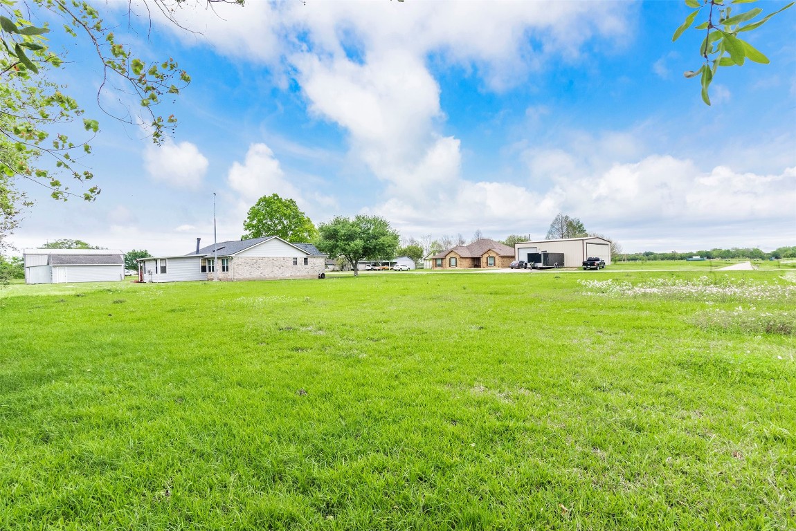 19 Hal McLain Road Manvel, TX 77578 - Photo 12 of 14
