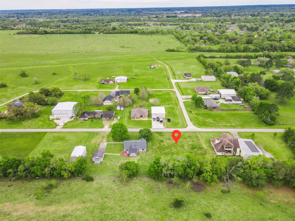 19 Hal McLain Road Manvel, TX 77578 - Photo 2 of 14
