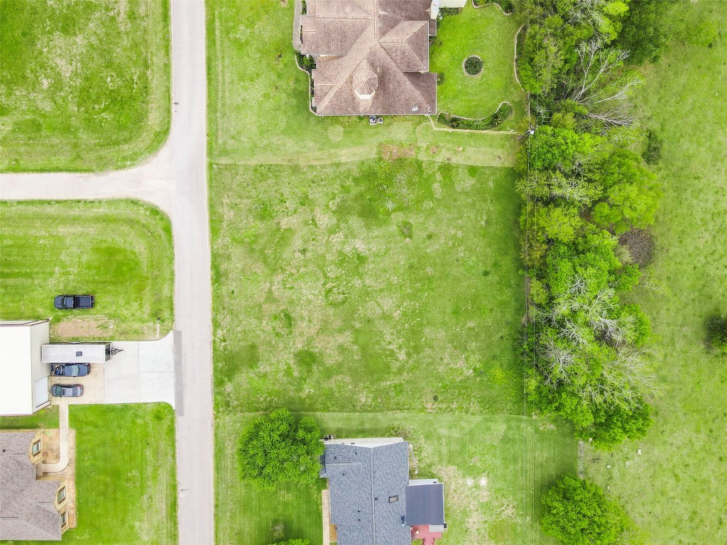 19 Hal McLain Road Manvel, TX 77578 - Photo 3 of 14