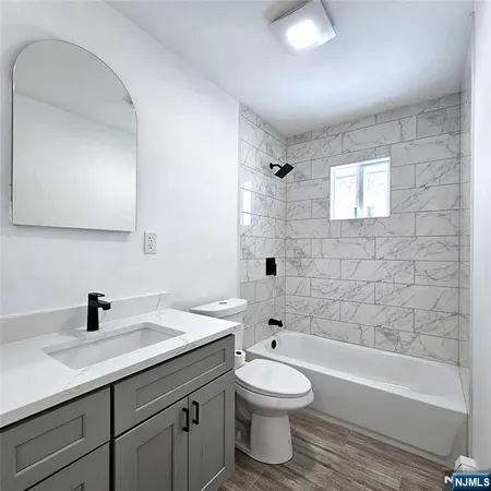 $3,300 | 8 Berry Street, Unit A, Dover, NJ 07801