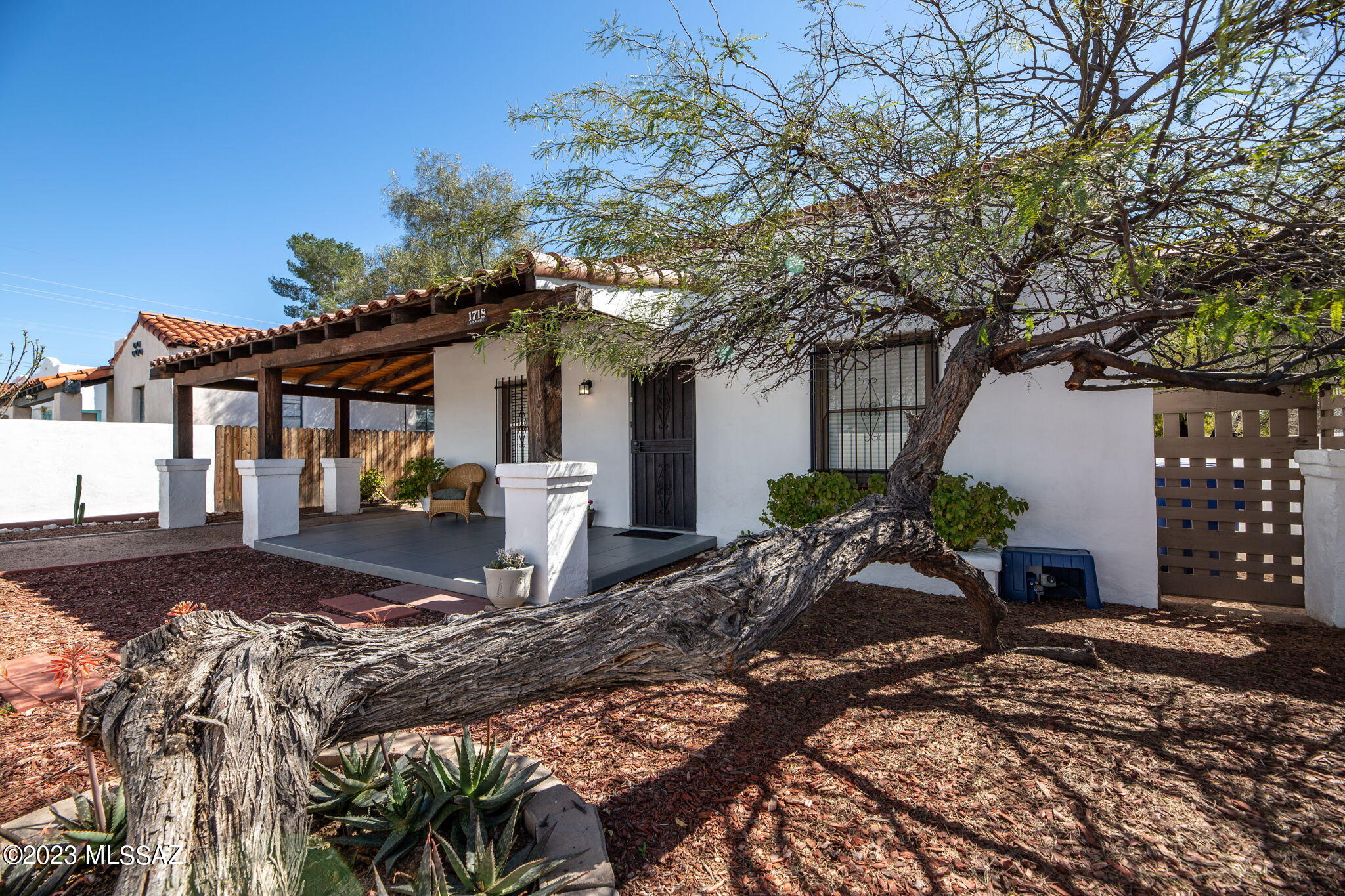 1718 East Grant Road Tucson, AZ 85719 - Photo 2 of 50