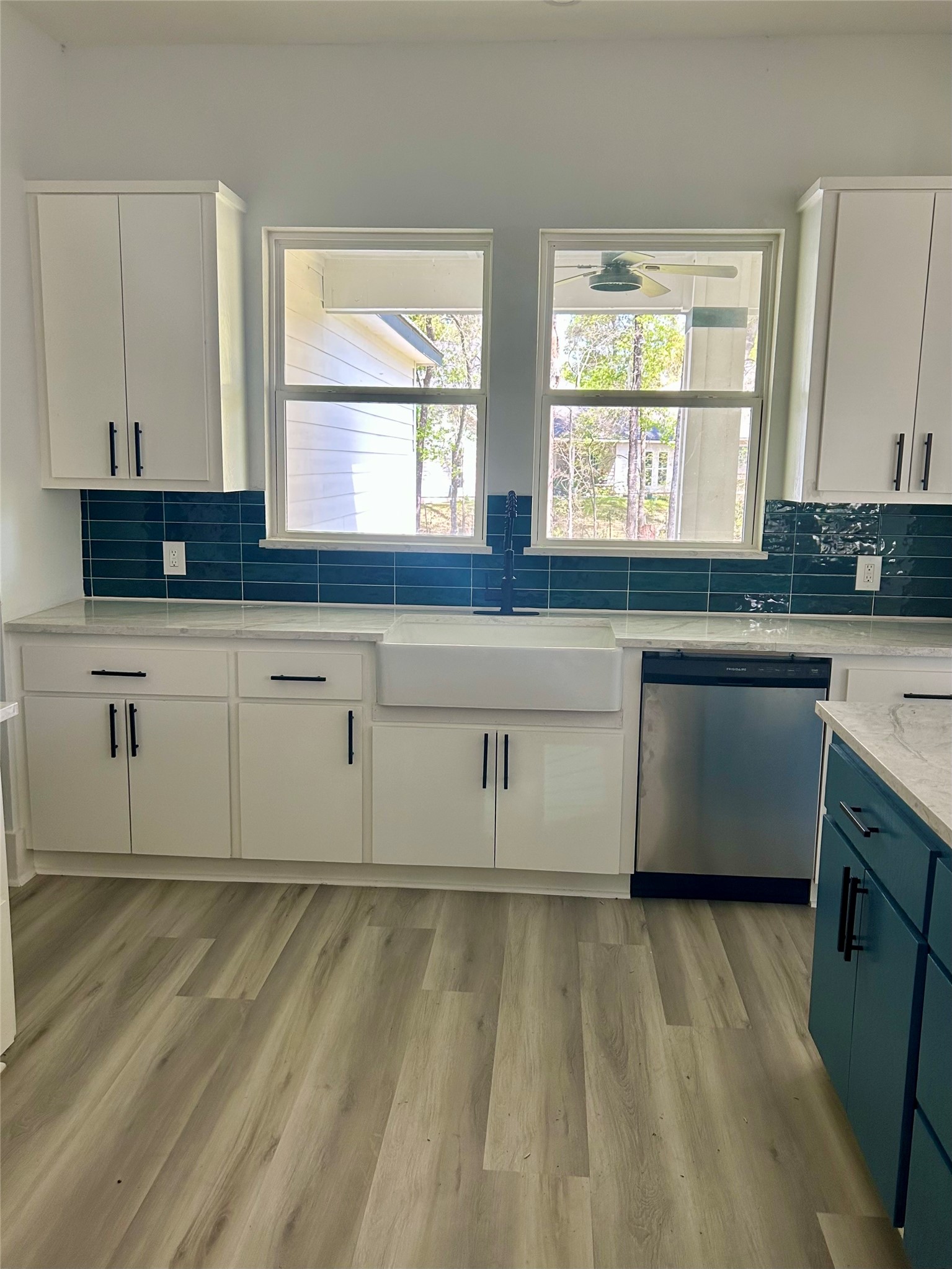 16 River Plantation Drive Conroe, TX 77302 - Photo 5 of 36