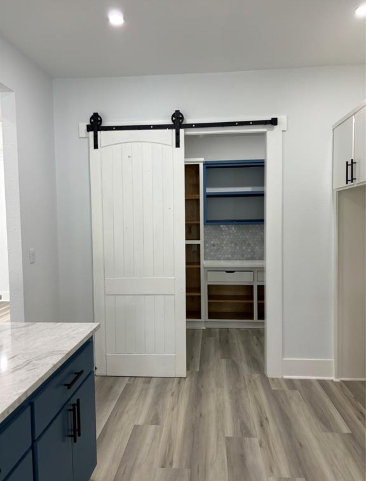 16 River Plantation Drive Conroe, TX 77302 - Photo 7 of 36