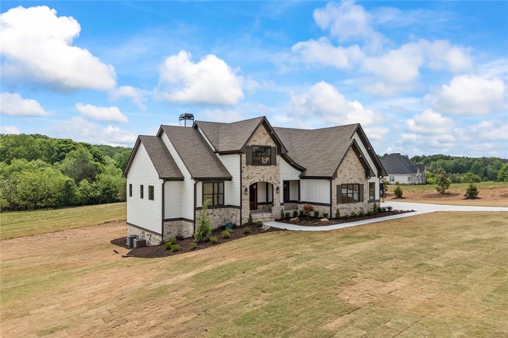810 Hampton Monroe, GA 30656 - Photo 4 of 110