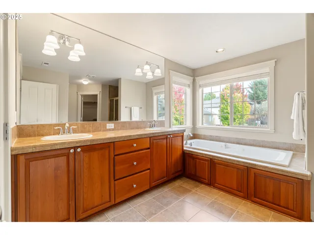 $725,000 | 16347 Southwest Dekalb Street, Tigard, OR 97224
