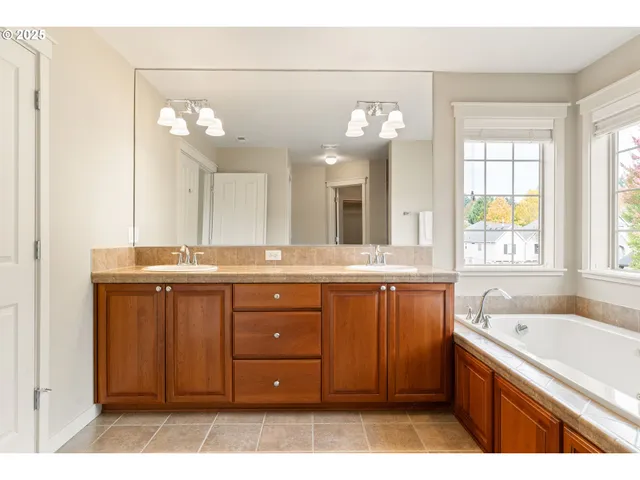 $725,000 | 16347 Southwest Dekalb Street, Tigard, OR 97224