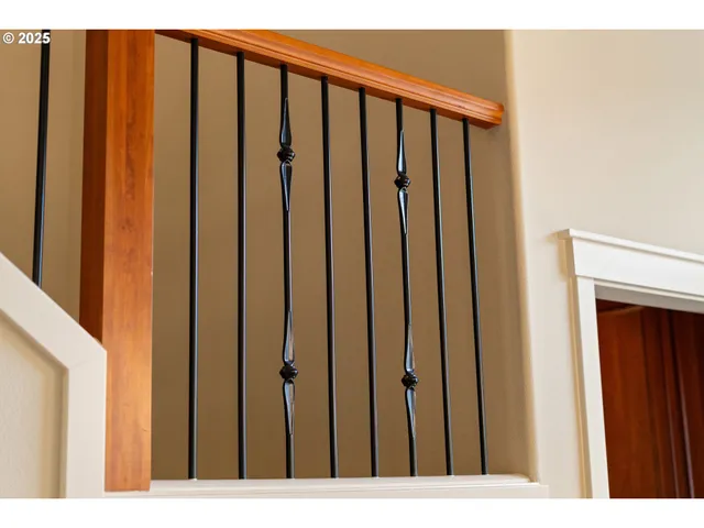 $725,000 | 16347 Southwest Dekalb Street, Tigard, OR 97224