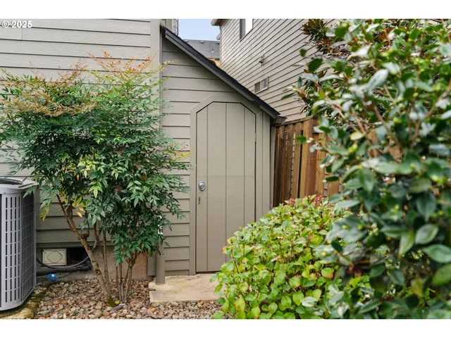 $725,000 | 16347 Southwest Dekalb Street, Tigard, OR 97224