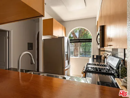 $775,000 | 1457 Centinela Avenue, Unit 6, Santa Monica, CA 90404