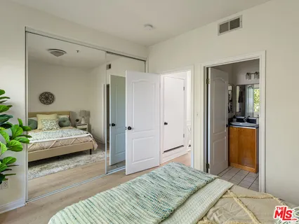 $775,000 | 1457 Centinela Avenue, Unit 6, Santa Monica, CA 90404