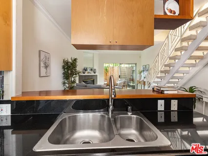 $775,000 | 1457 Centinela Avenue, Unit 6, Santa Monica, CA 90404