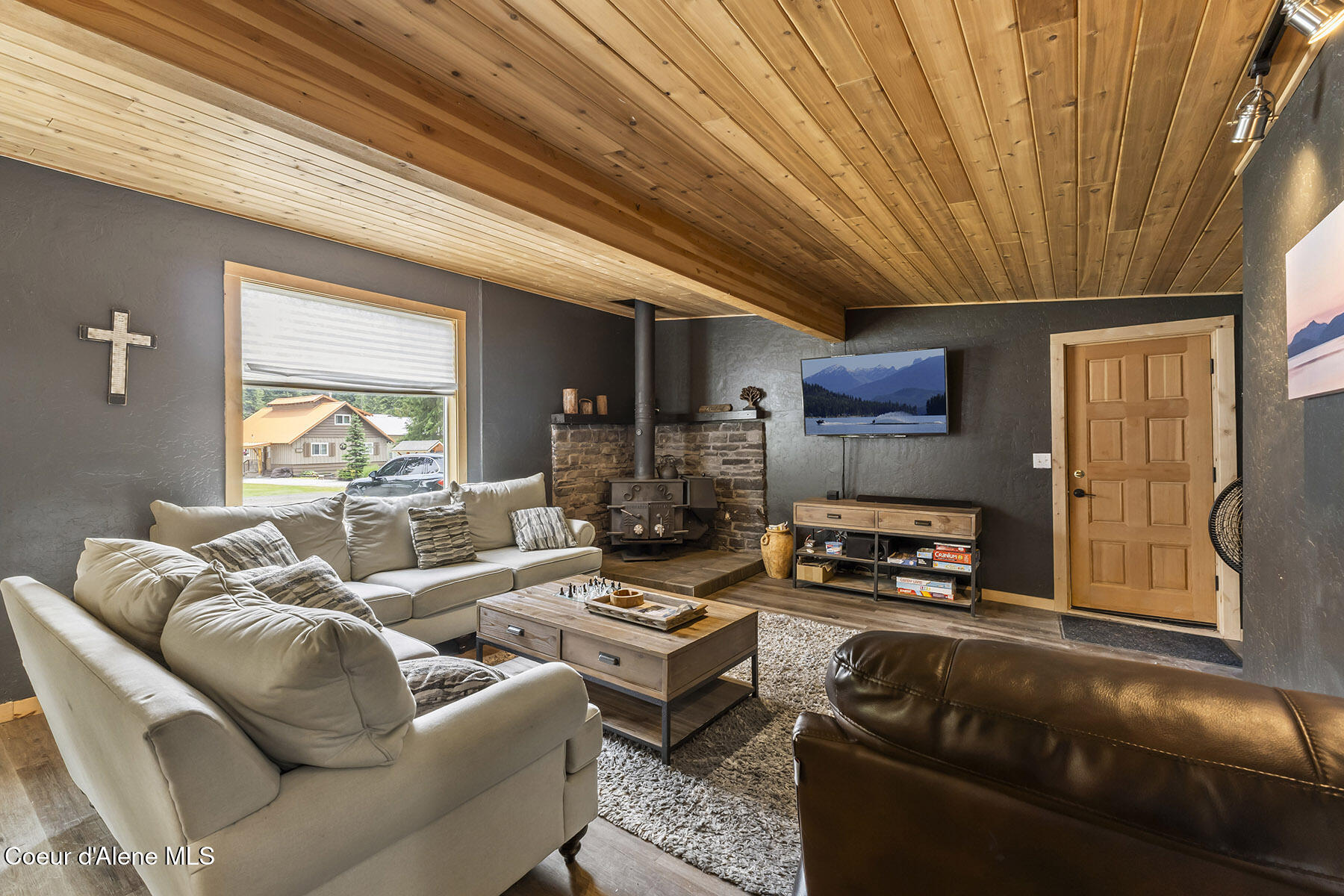 118 Timber Lane Nordman, ID 83848 - Photo 15 of 50 118-Timber-Ln-7461