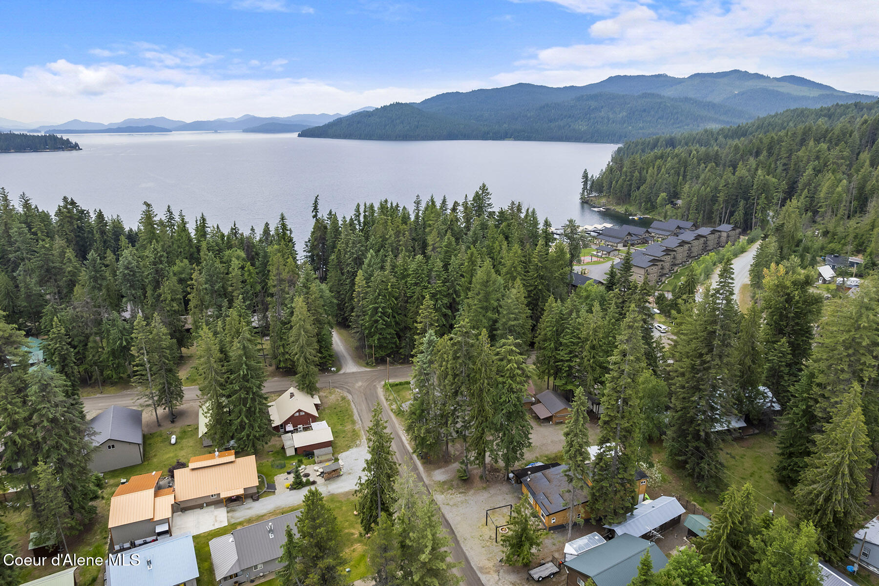 118 Timber Lane Nordman, ID 83848 - Photo 5 of 50 118-Timber-Ln-0399