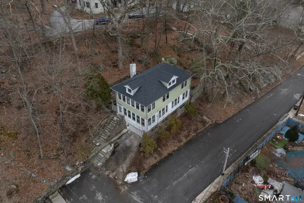 $329,999 | 33 Julian Terrace, Norwich, CT 06360