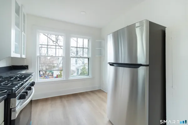 $329,999 | 33 Julian Terrace, Norwich, CT 06360