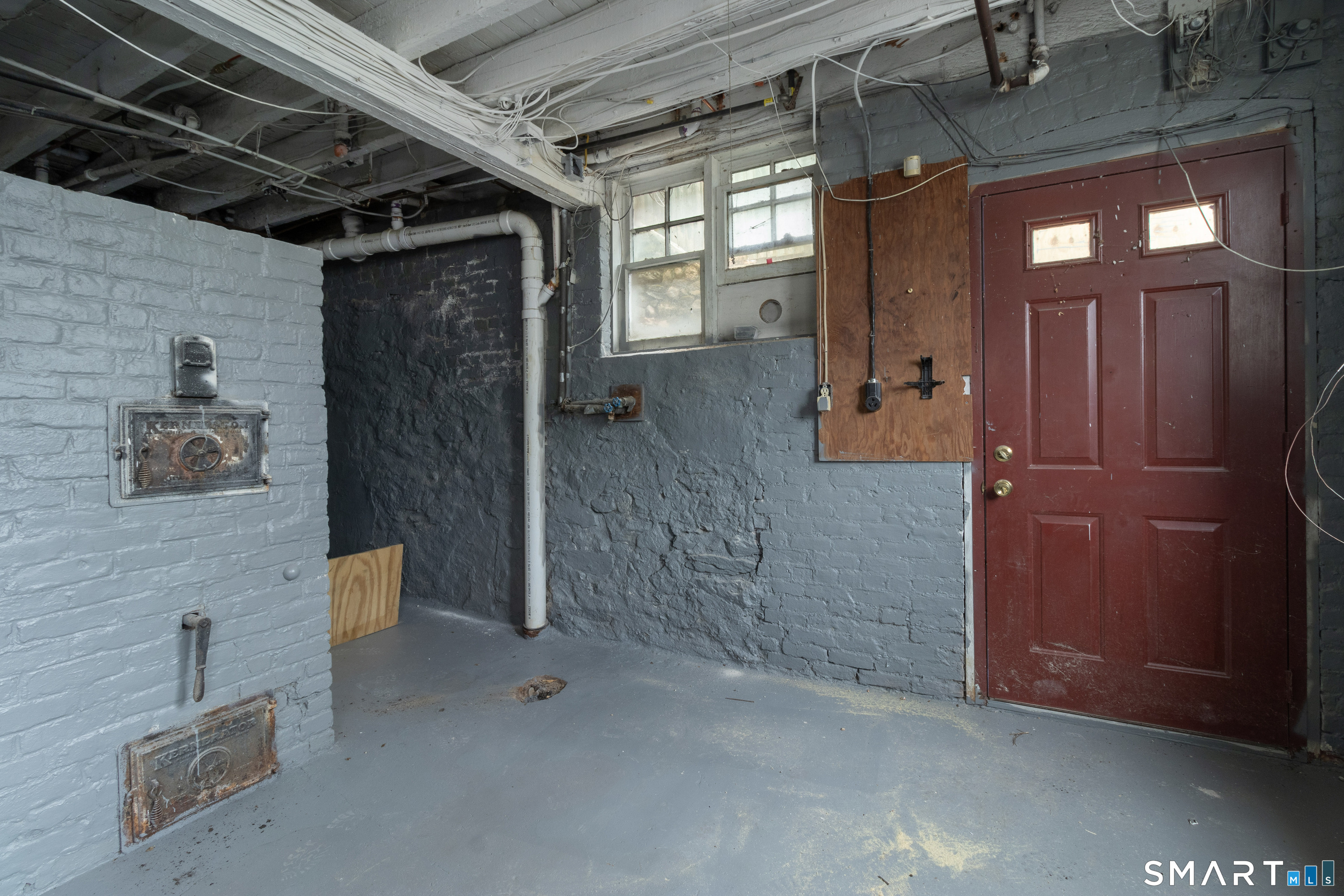 33 Julian Terrace Norwich, CT 06360 - Photo 35 of 36 a view of an empty room