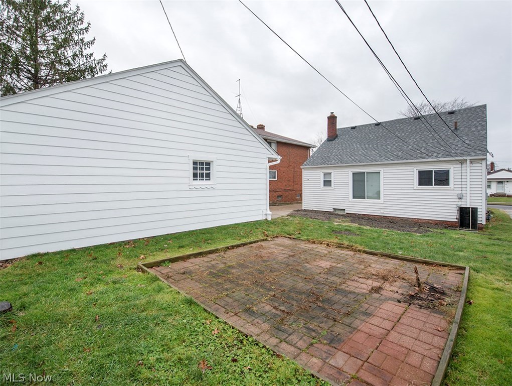 11436 Hempstead Road Garfield Heights, OH 44125 - Photo 29 of 30