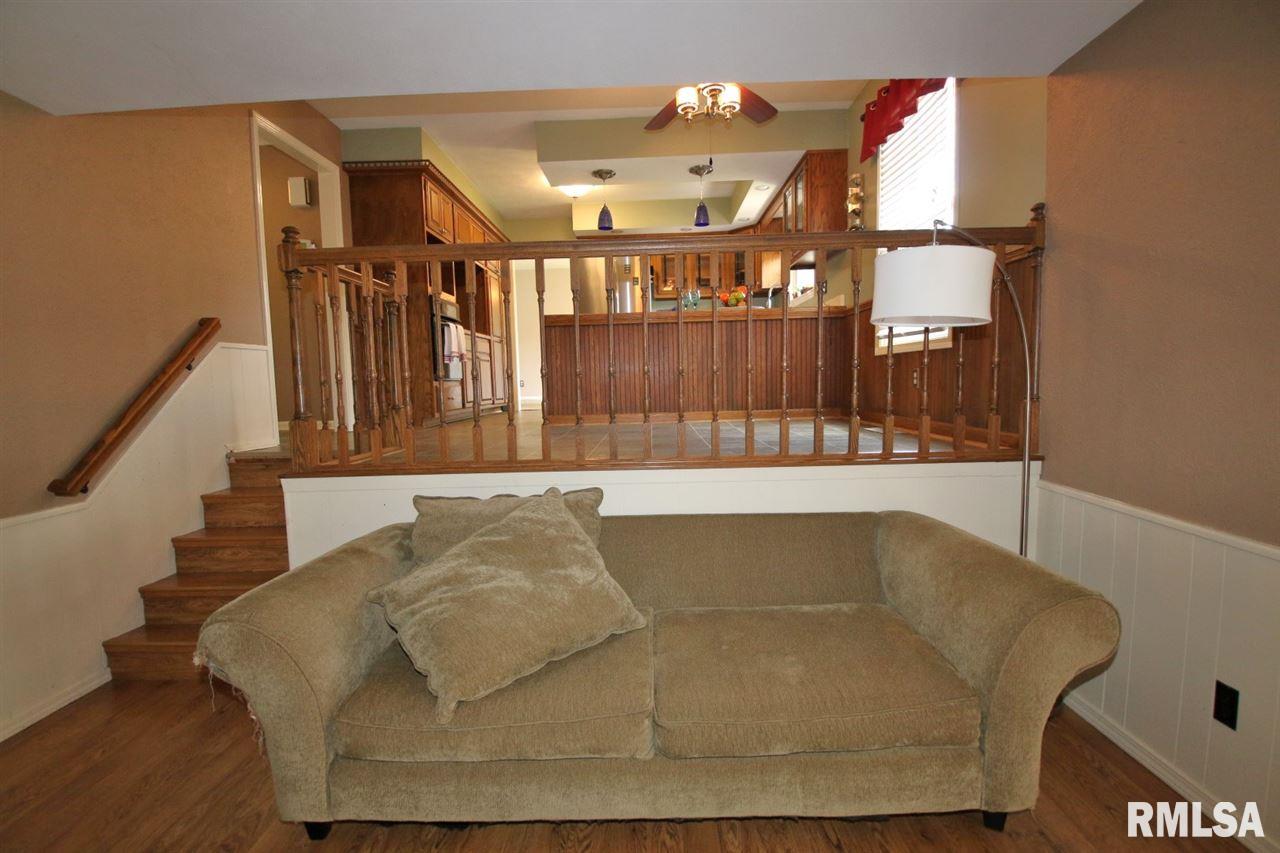 2802 North Rustic Ridge Drive Peoria, IL 61604 - Photo 18 of 36 Gallery Image 18