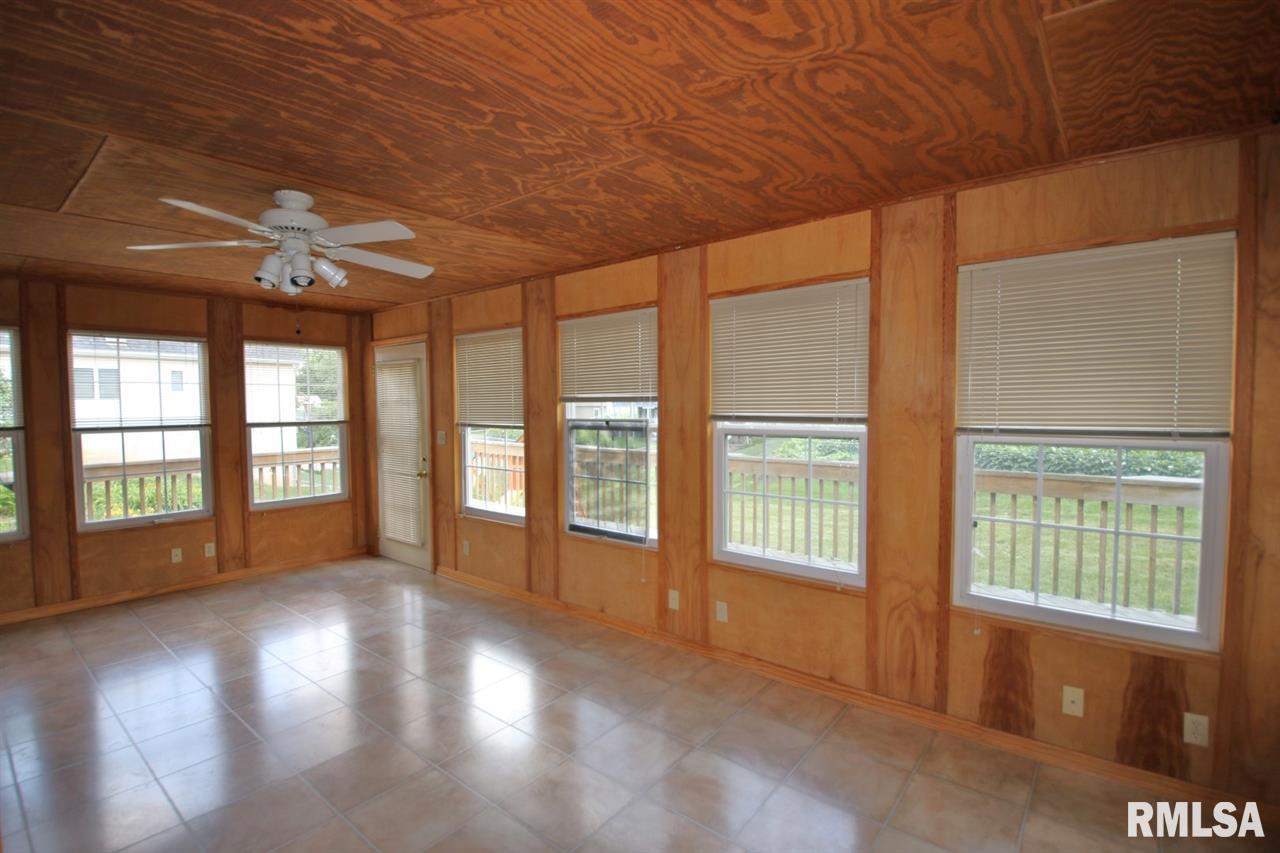 2802 North Rustic Ridge Drive Peoria, IL 61604 - Photo 20 of 36 Gallery Image 20