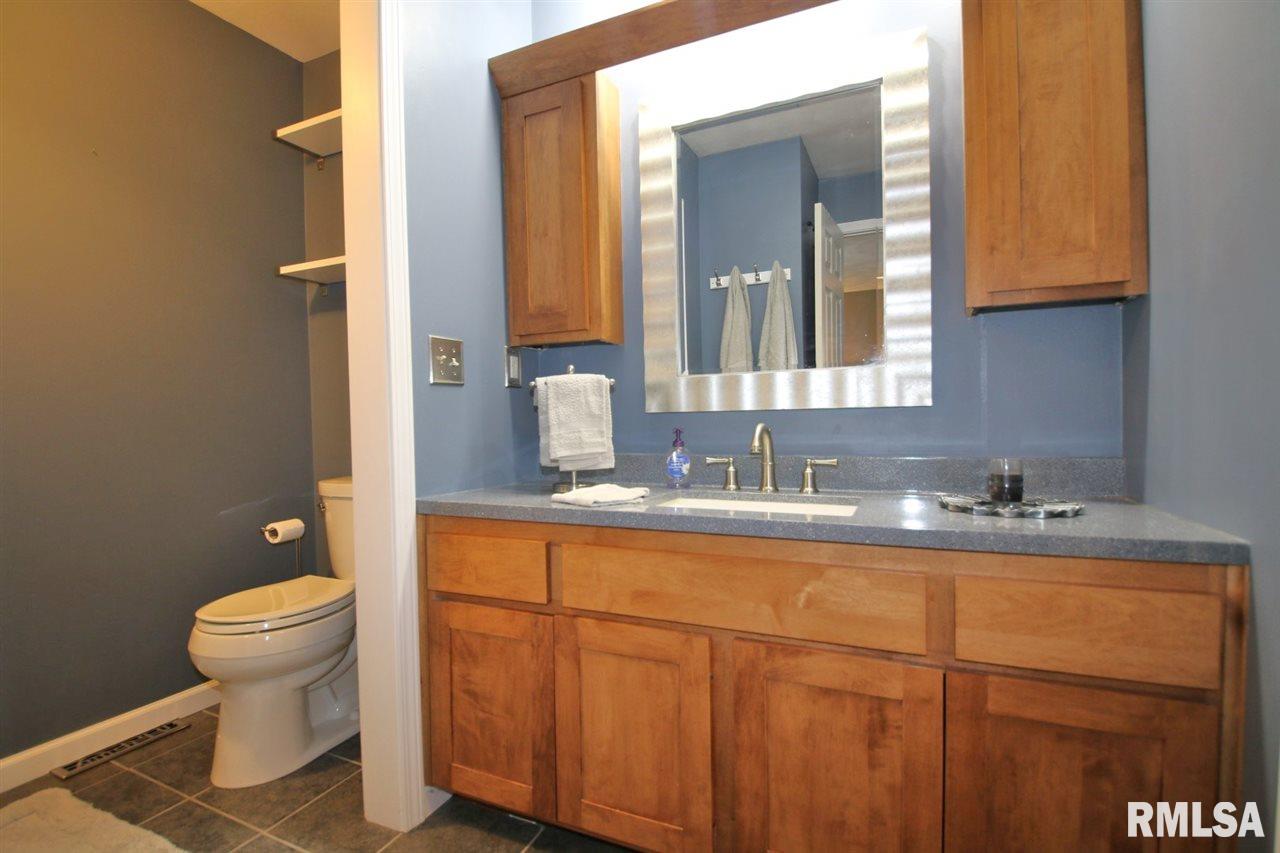 2802 North Rustic Ridge Drive Peoria, IL 61604 - Photo 23 of 36 Gallery Image 23