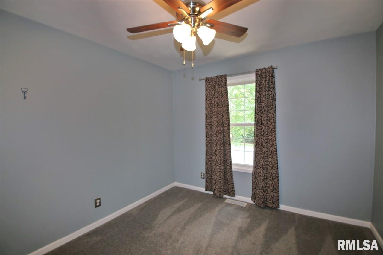 2802 North Rustic Ridge Drive Peoria, IL 61604 - Photo 26 of 36 Gallery Image 26