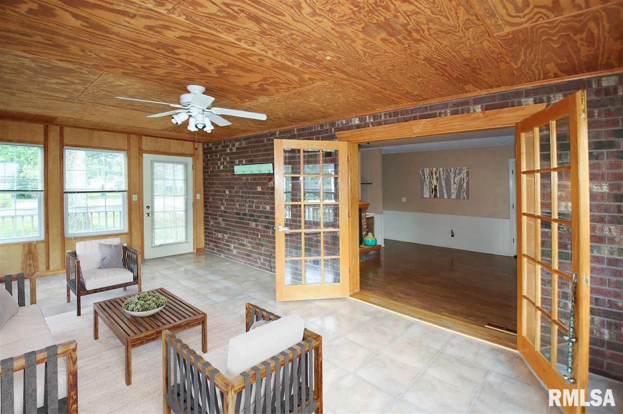 2802 North Rustic Ridge Drive Peoria, IL 61604 - Photo 7 of 36 Gallery Image 7