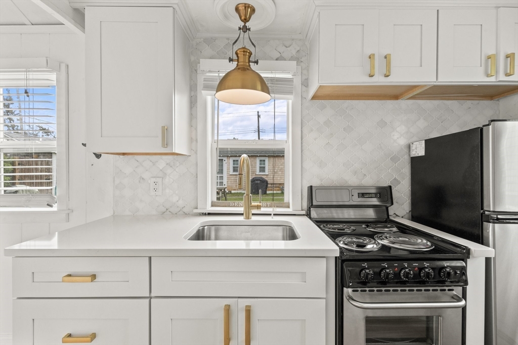 94 Old Wharf Road, Unit 1 Dennis Port, MA 02639 - Photo 7 of 28 Gallery Image 7