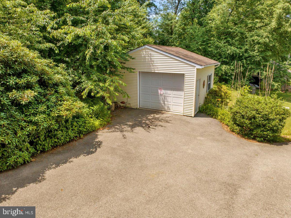 407 Miller Road Reading, PA 19608 - Photo 32 of 37 Shed