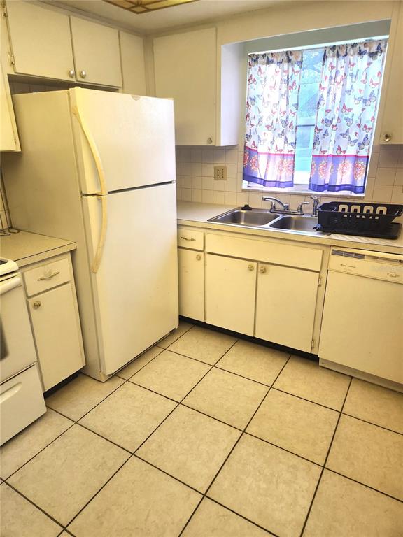 1250 South Pinellas Avenue, Unit 506 Tarpon Springs, FL 34689 - Photo 7 of 28