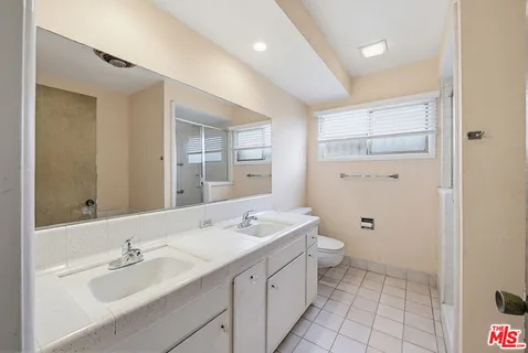 $2,800,000 | 4107 Punta Alta Drive, Los Angeles, CA 90008
