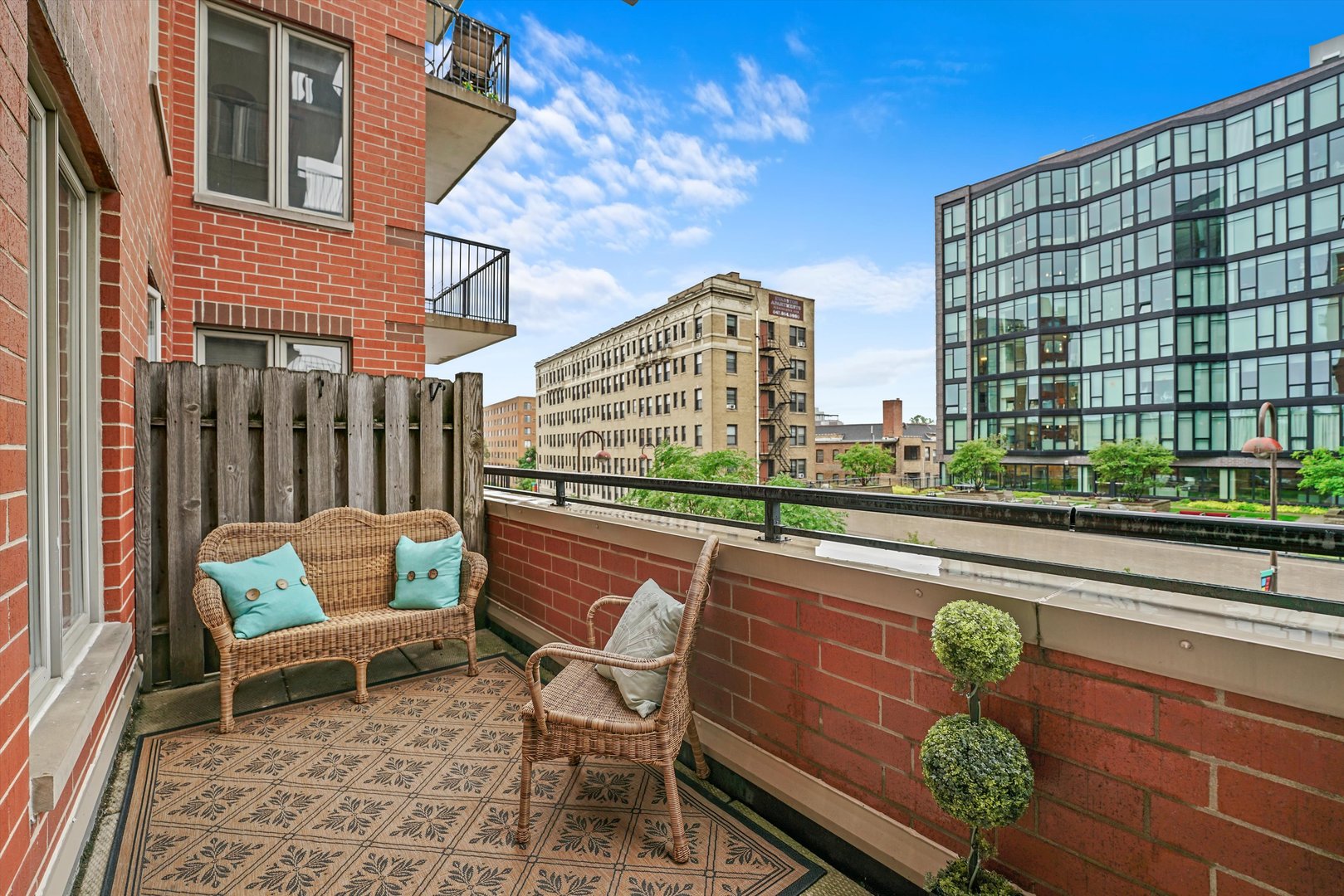 515 Main Street, Unit 307 Evanston, IL 60202 - Photo 10 of 29