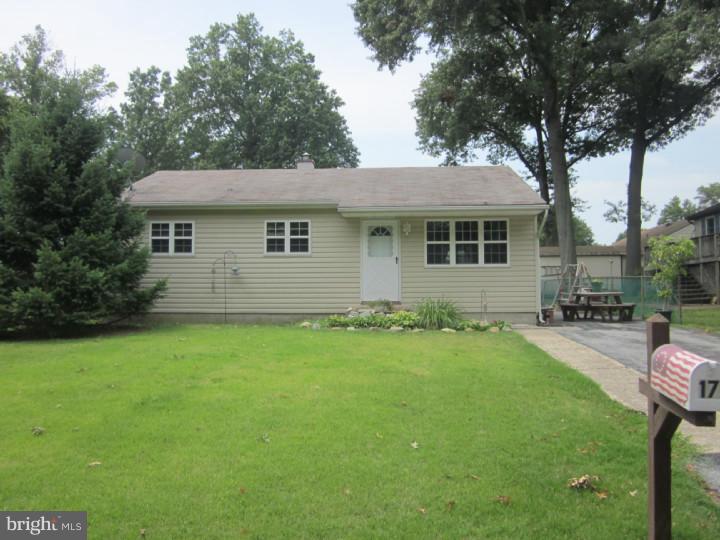 17 Quaker Road Pennsville, NJ 08070 - Photo 2 of 8
