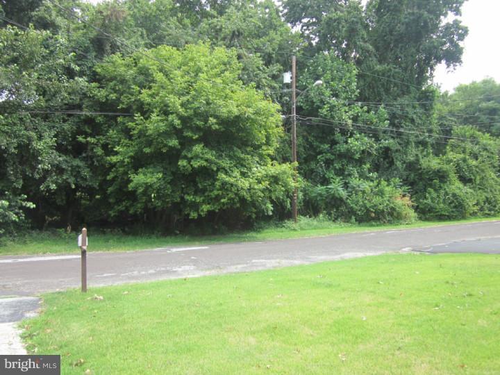 17 Quaker Road Pennsville, NJ 08070 - Photo 4 of 8