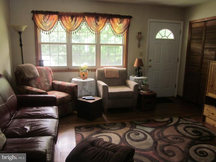 17 Quaker Road Pennsville, NJ 08070 - Photo 5 of 8