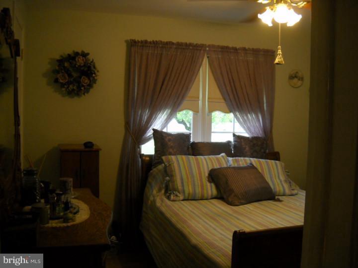 1455 Shenkel Road Pottstown, PA 19465 - Photo 21 of 24 Bedroom - Main