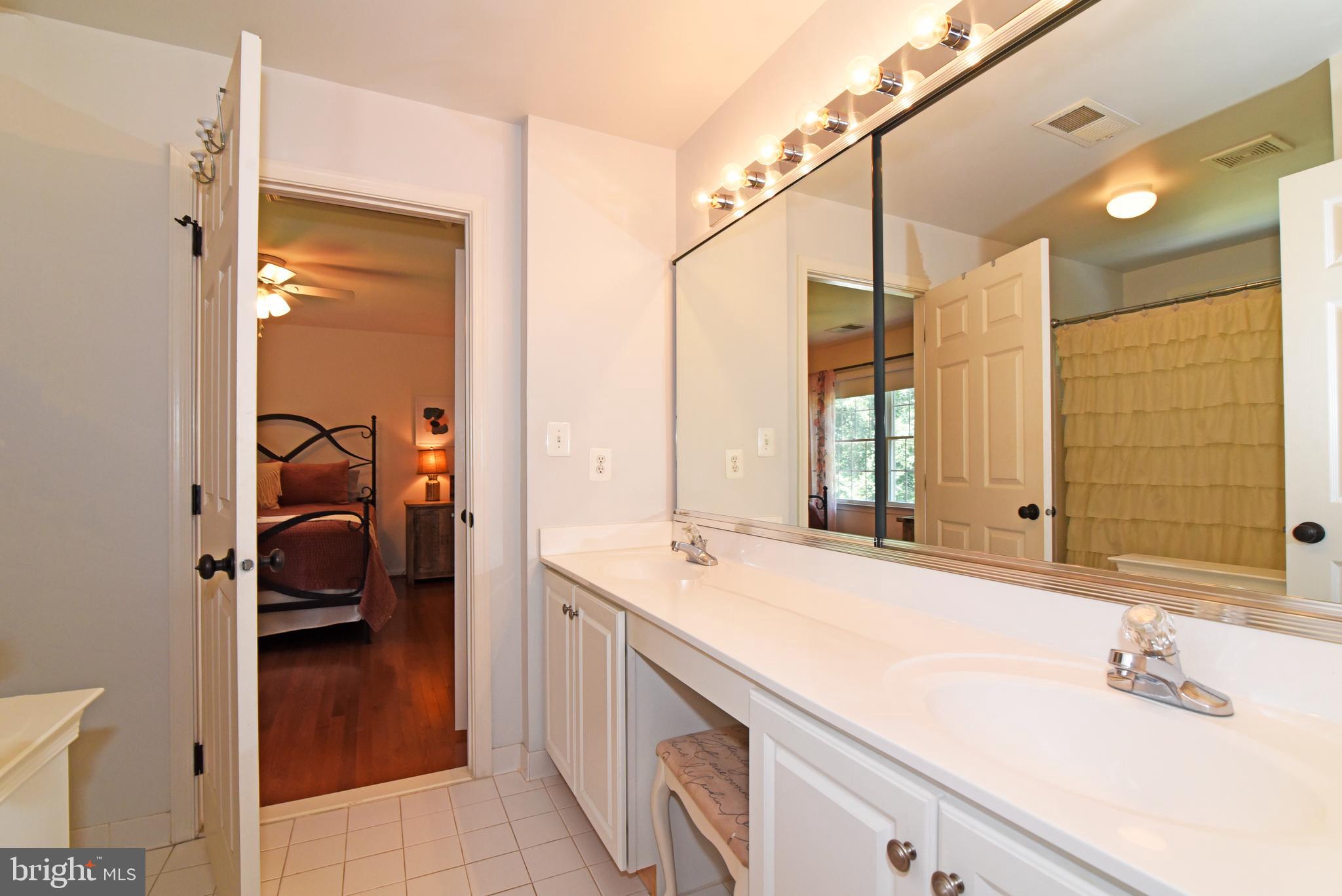 25445 Bradshaw Drive Chantilly, VA 20152 - Photo 30 of 53