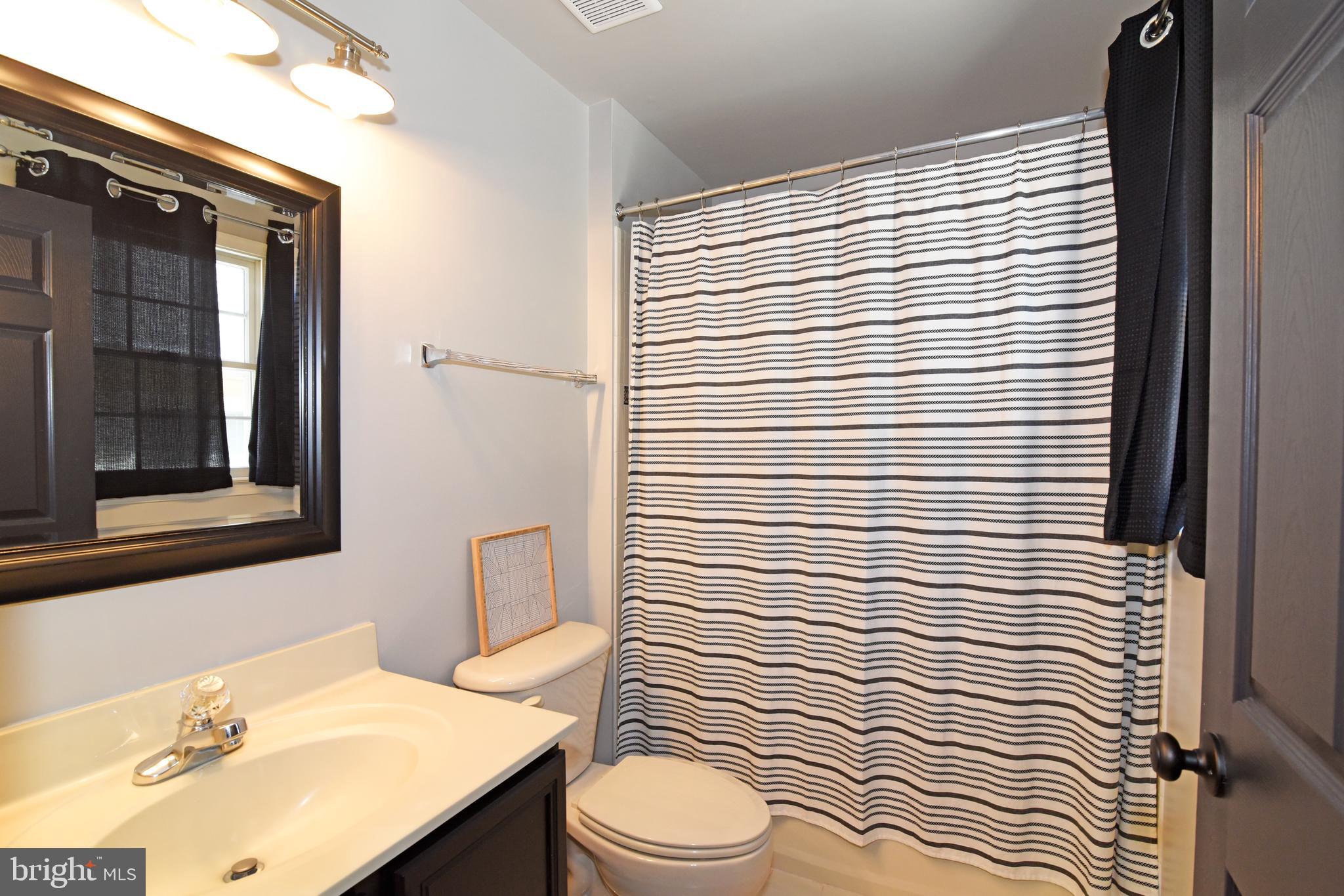 25445 Bradshaw Drive Chantilly, VA 20152 - Photo 34 of 53