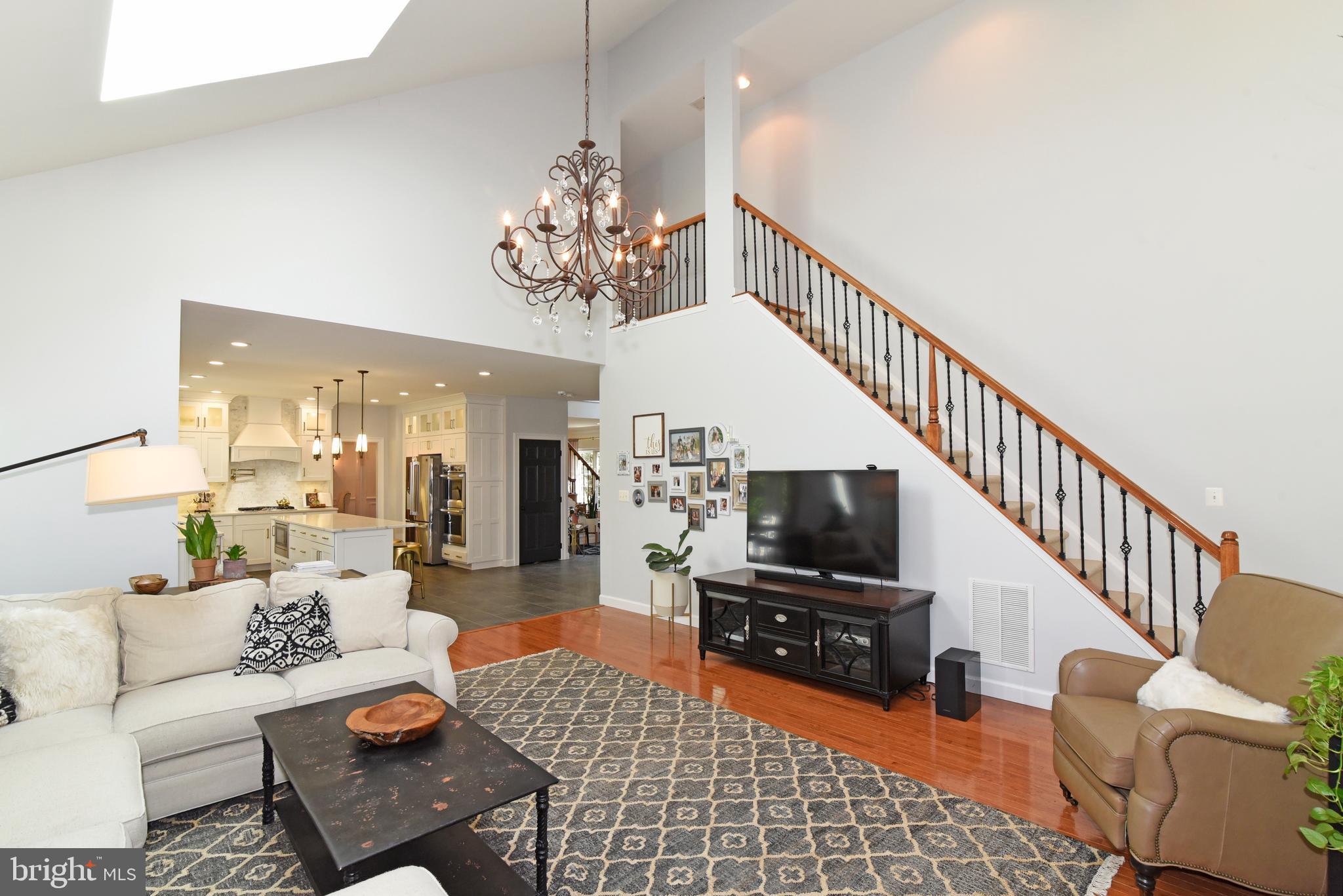 25445 Bradshaw Drive Chantilly, VA 20152 - Photo 10 of 53