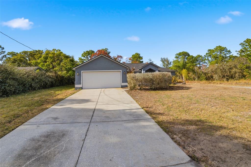 13477 Amanda Avenue Spring Hill, FL 34609 - Photo 32 of 46 a view of a outdoor space