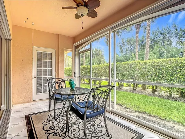 $1,975 | 1044 Woodshire Lane, Unit B102, Naples, FL 34105