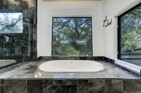 $5,725 | 5002 Milam Street, Houston, TX 77006