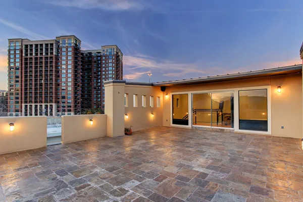 $5,725 | 5002 Milam Street, Houston, TX 77006