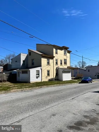 $2,950 | 453 West Gay Street, West Chester, PA 19380