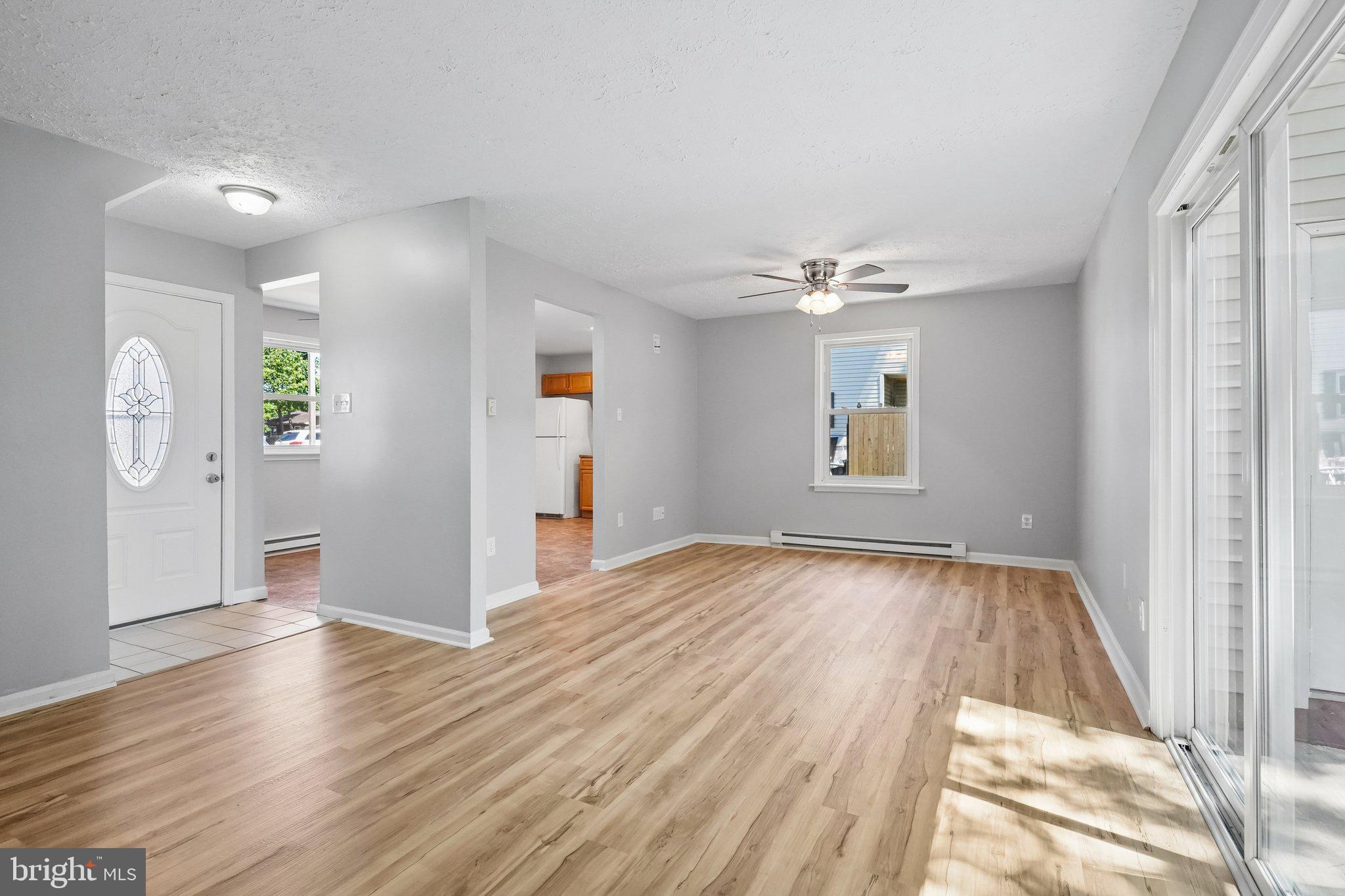 63 Berkshire Road Sicklerville, NJ 08081 - Photo 3 of 23