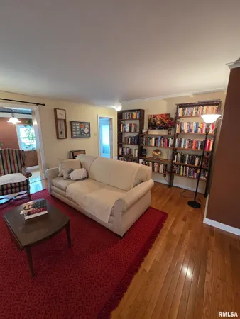 $165,000 | 911 Brown Avenue, Galesburg, IL 61401