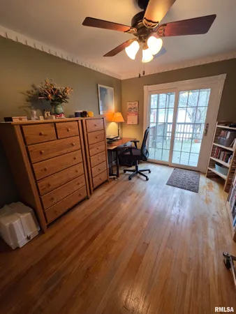 $165,000 | 911 Brown Avenue, Galesburg, IL 61401