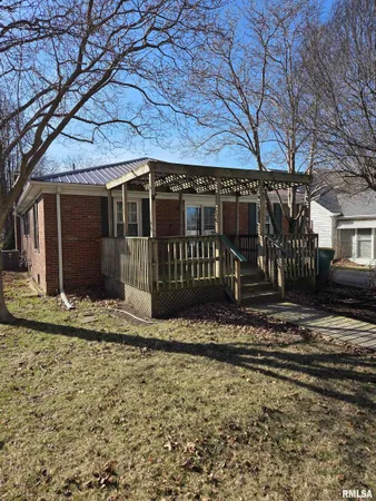 $165,000 | 911 Brown Avenue, Galesburg, IL 61401