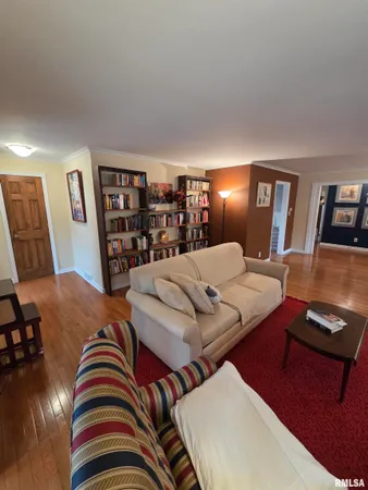 $165,000 | 911 Brown Avenue, Galesburg, IL 61401