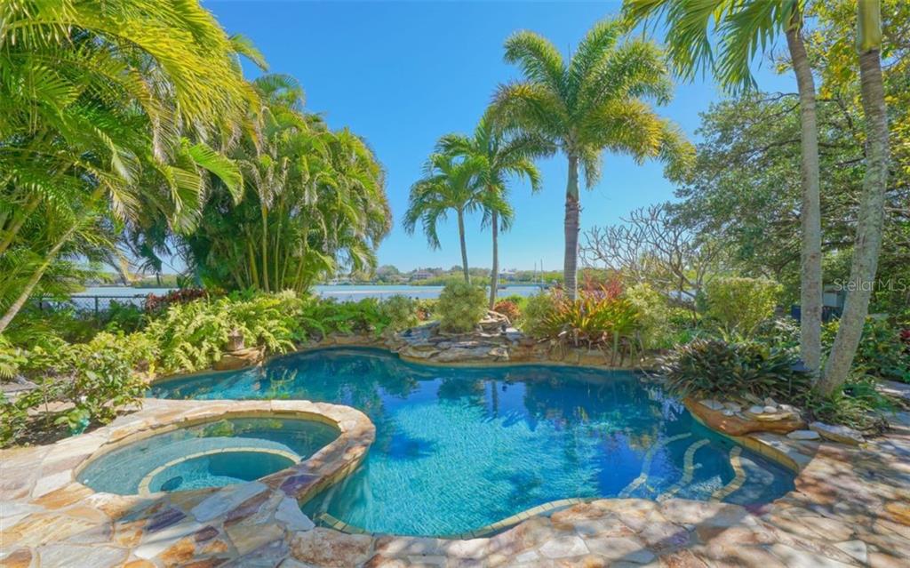 710 Casey Key Road Nokomis, FL 34275 - Photo 4 of 50 Gallery Image 4