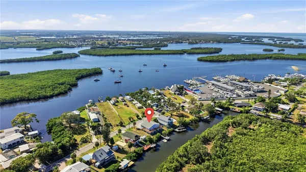 $595,000 | 3303 West Shell Point Road, Ruskin, FL 33570